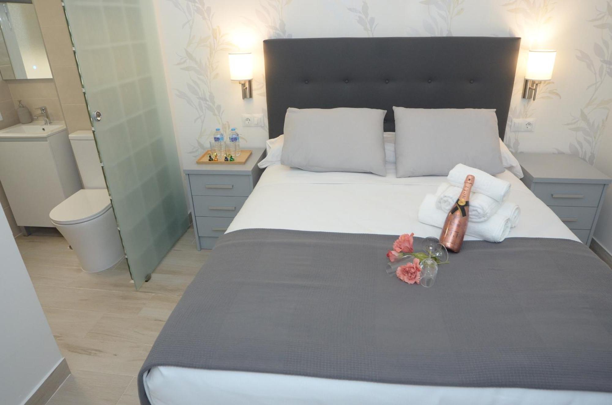 Alojamiento Beethoven Luxury Malaga Bagian luar foto
