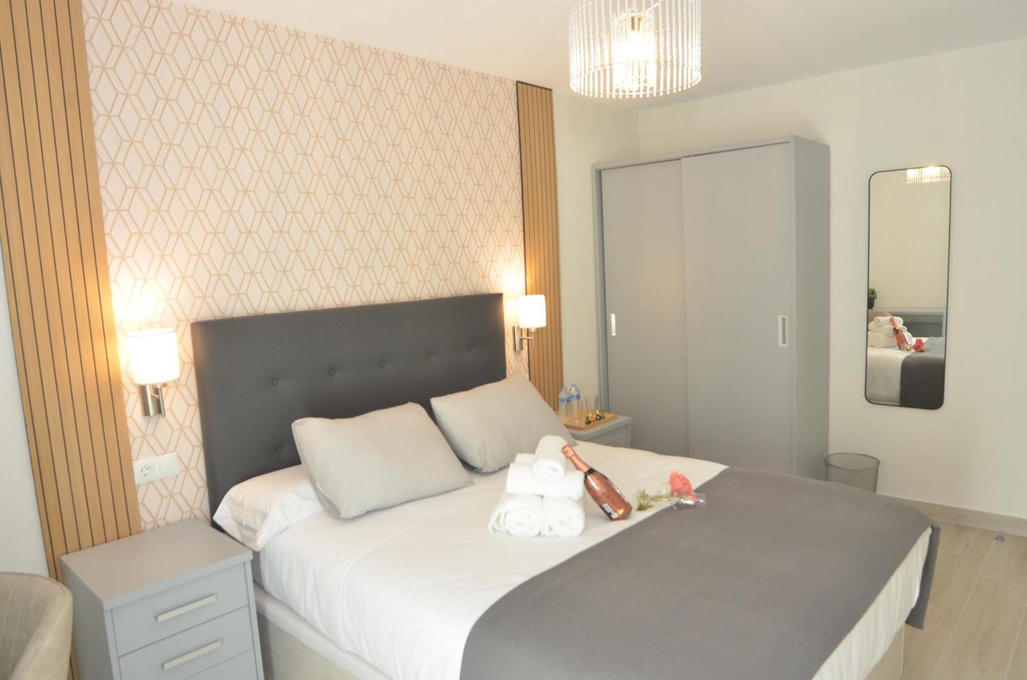 Alojamiento Beethoven Luxury Malaga Bagian luar foto