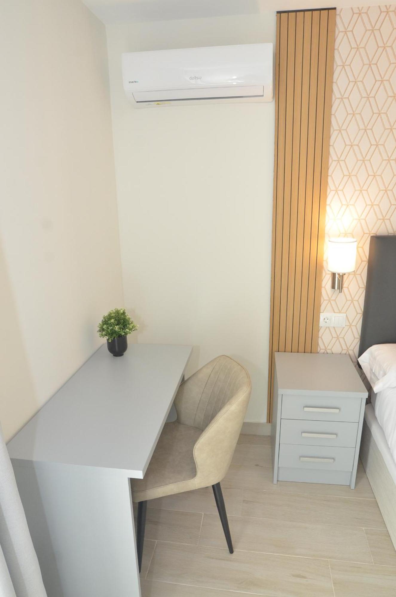 Alojamiento Beethoven Luxury Malaga Bagian luar foto