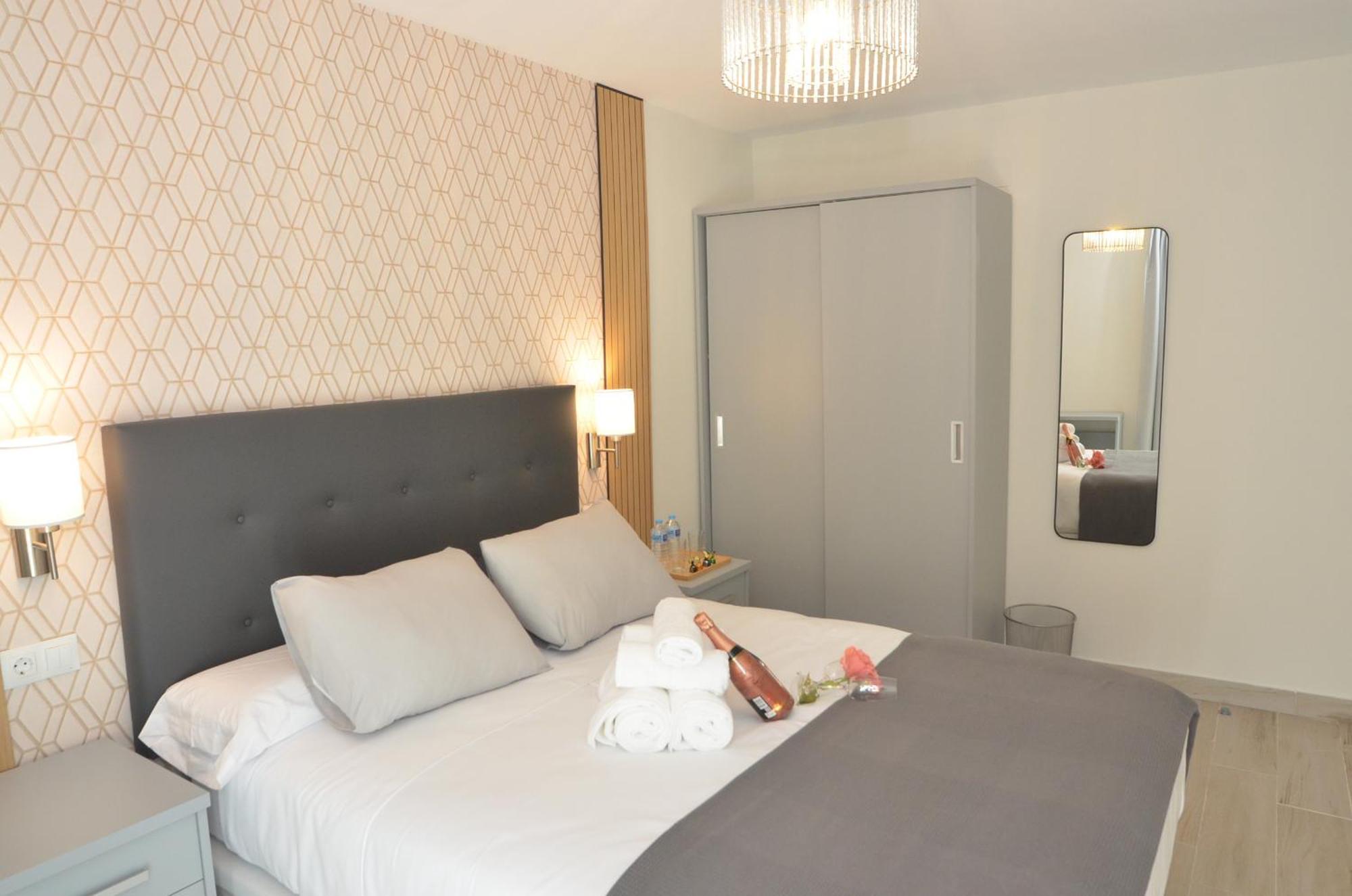 Alojamiento Beethoven Luxury Malaga Bagian luar foto