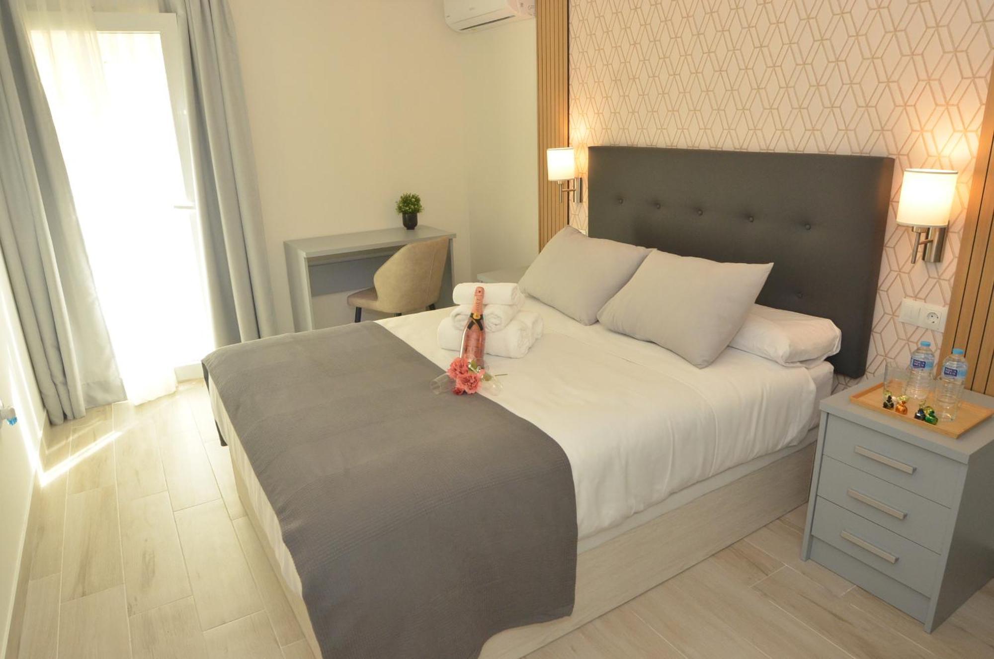 Alojamiento Beethoven Luxury Malaga Bagian luar foto