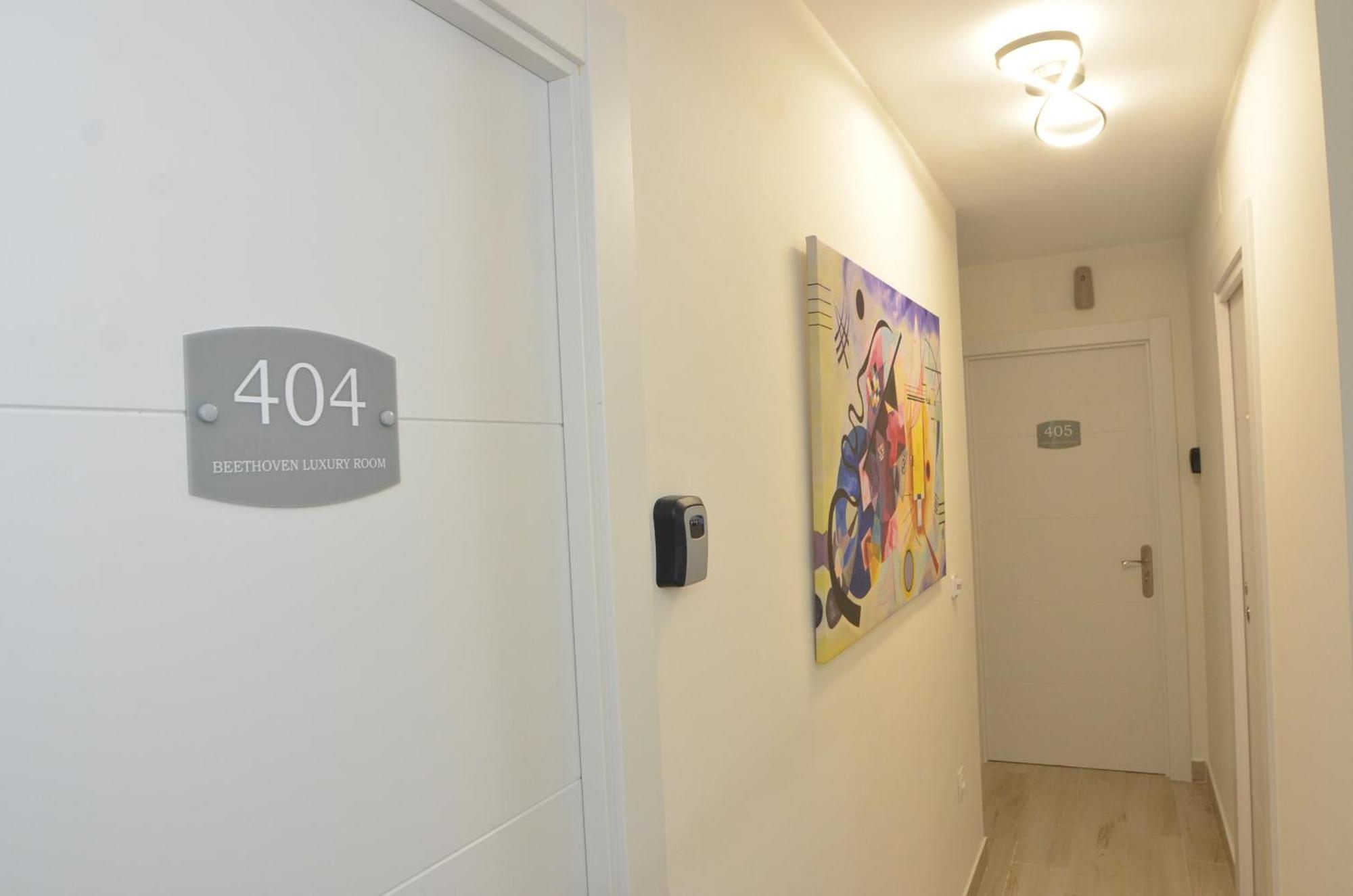 Alojamiento Beethoven Luxury Malaga Bagian luar foto