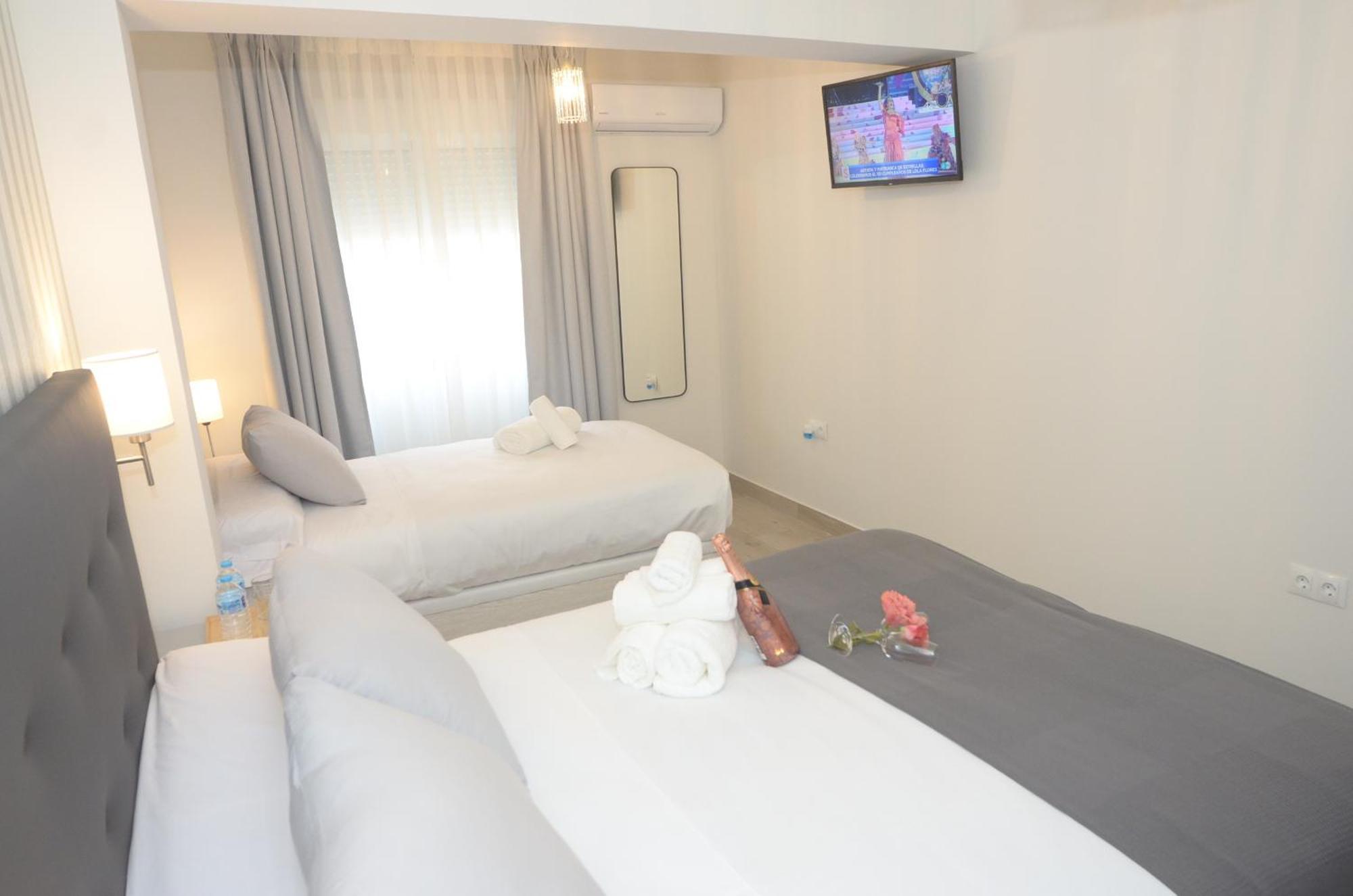 Alojamiento Beethoven Luxury Malaga Bagian luar foto