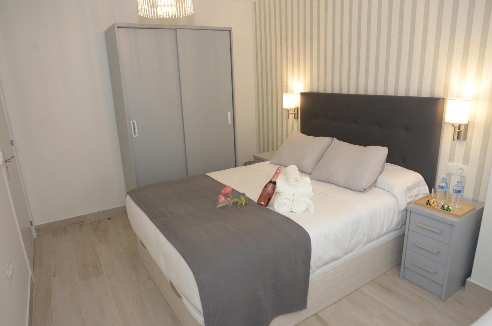 Alojamiento Beethoven Luxury Malaga Bagian luar foto