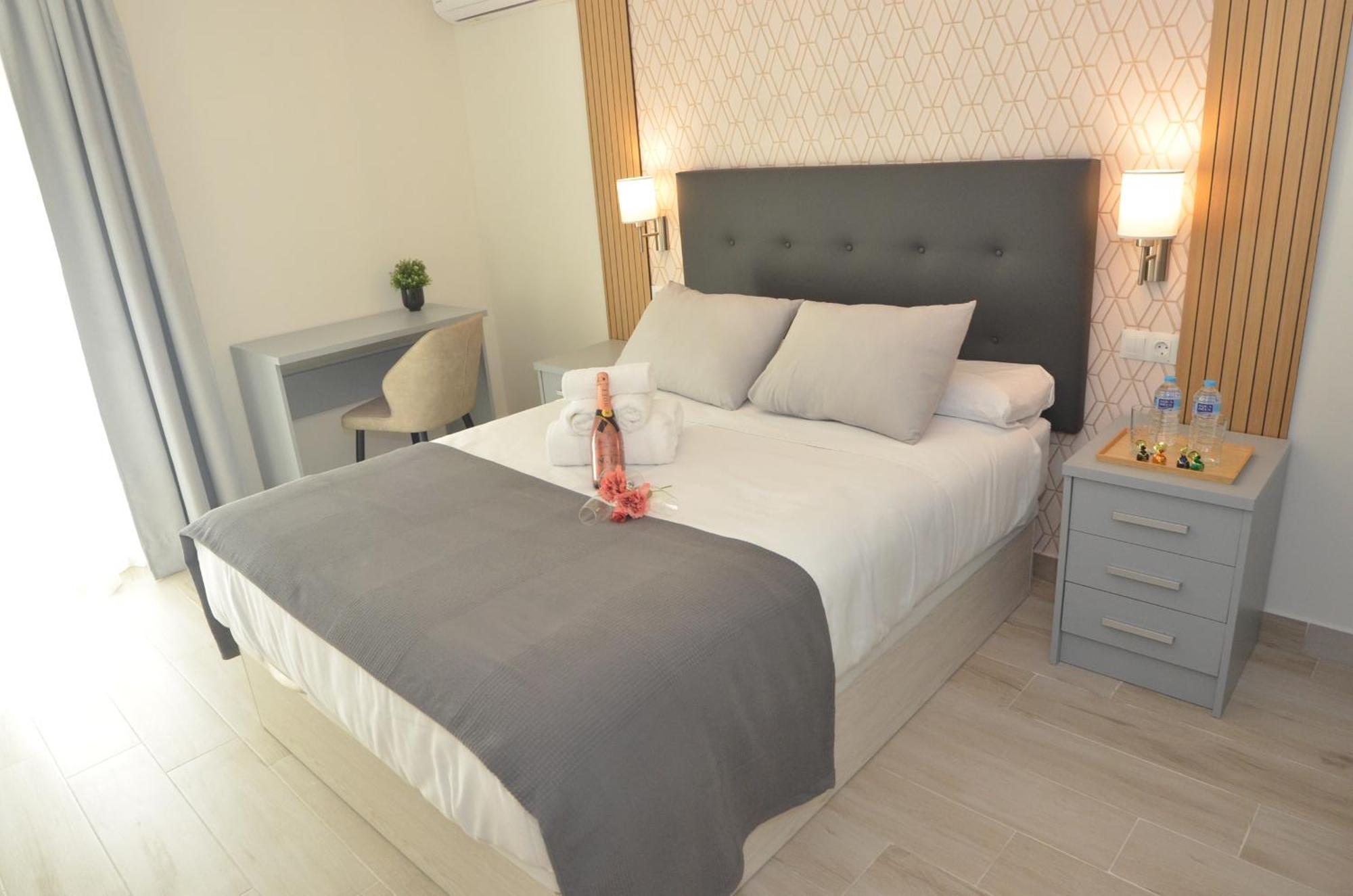 Alojamiento Beethoven Luxury Malaga Bagian luar foto
